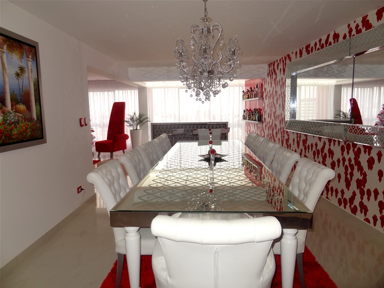 “Penthouse es una habitación de lujo situada en Perú con una decoración exclusiva, de lujo y ostentación.”