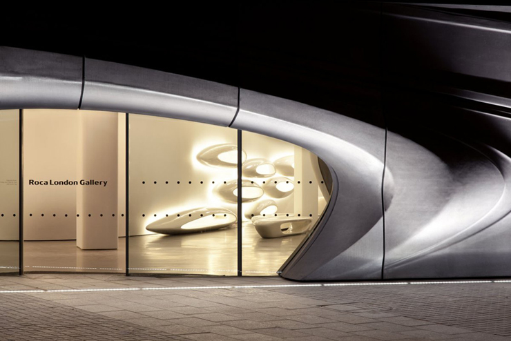 “Zaha Hadid Architects y Roca London Gallery se unen para consolidar una galería que se erige como referente del interiorismo.”