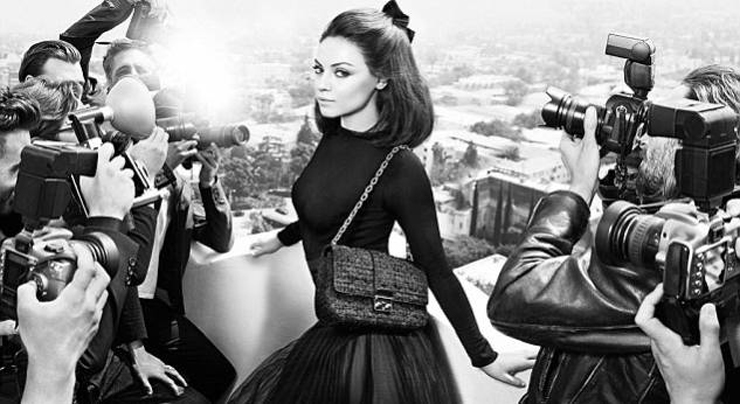 “La actriz es la nueva imagen de la firma de moda, que acaba de lanzar los visuales de su campaña de primavera/verano 2012.”