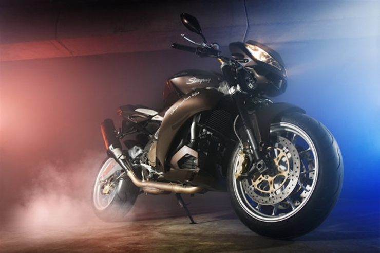 “Vilner es una empresa búlgara dediacada a rediseñar el interior de vehículos de lujo y ha ganado una merecida fama por ello, sin embargo la firma ha ampliado su oferta y desde hace unos meses también se encarga de rediseñar motos.”