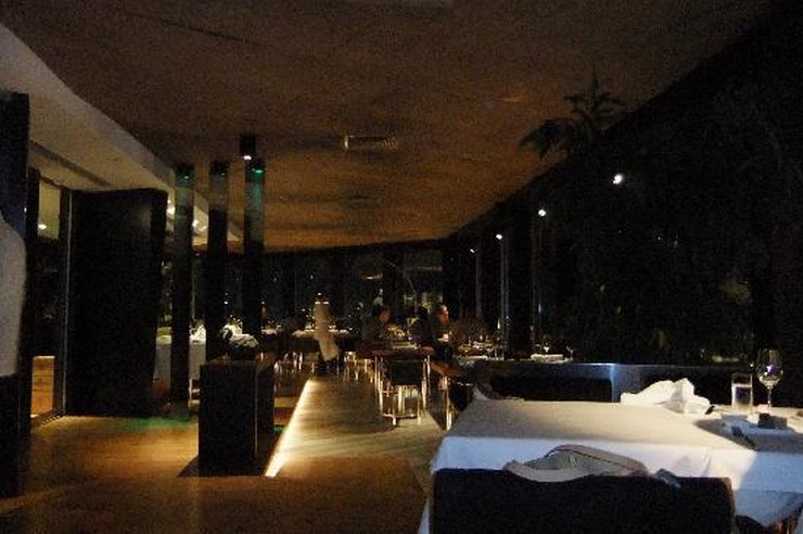 "Con una vista panorámica de Estambul, Mikla es un restaurante de lujo."