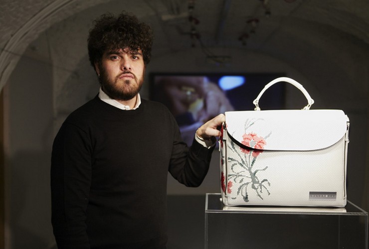 “El diseñaor Leandro Cano ya tiene tres colecciones premiadas y es una gran promesa en el mundo de la moda”
