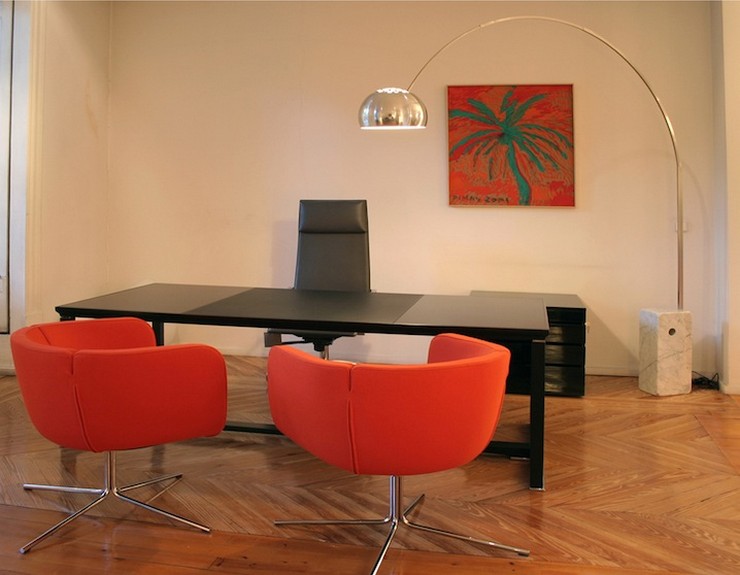 "Retiro Mobiliario es un estudio de interiorismo especializado en las primeras marcas del diseo contemporáneo de mobiliario."